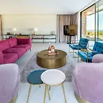 Sous Le Soleil Villa