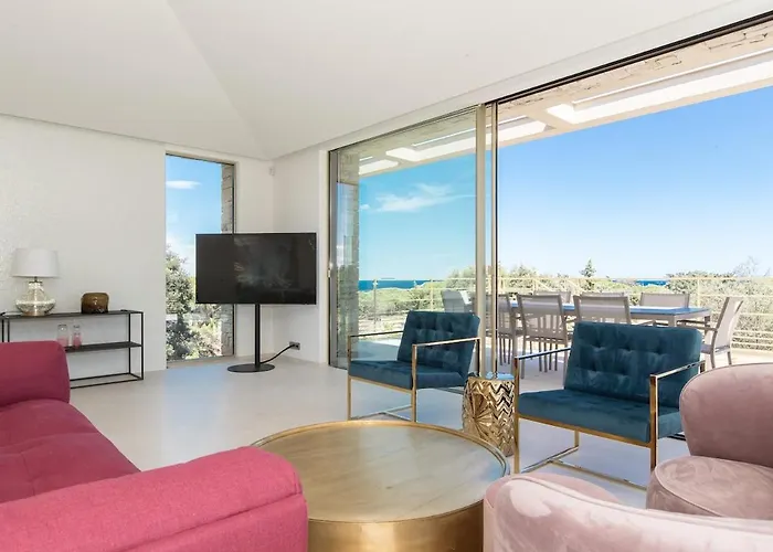 Sous Le Soleil Villa