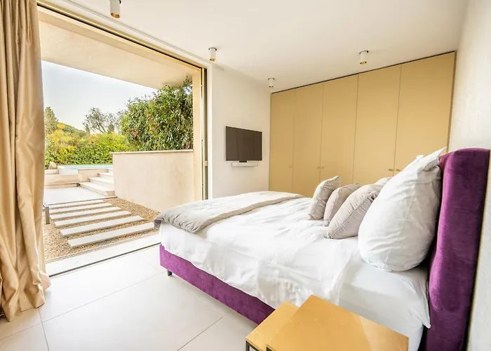 Sous Le Soleil Saint-Tropez